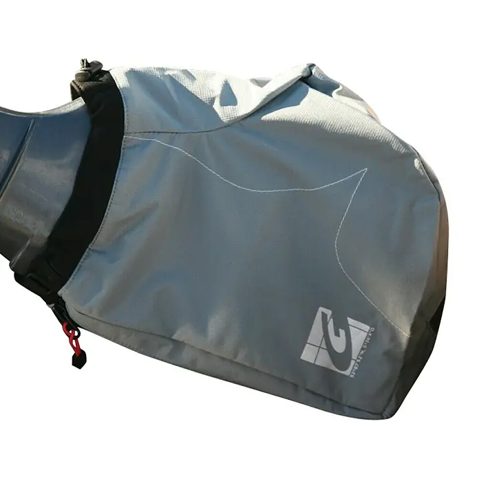 G-Nautics Zaštitni pokrov za propeler vanbrodskog motora S - Namijenjeno za: Motore 1,5 – 5,9 kW, 35 x 12 x 18 cm - Pogled s desne strane
