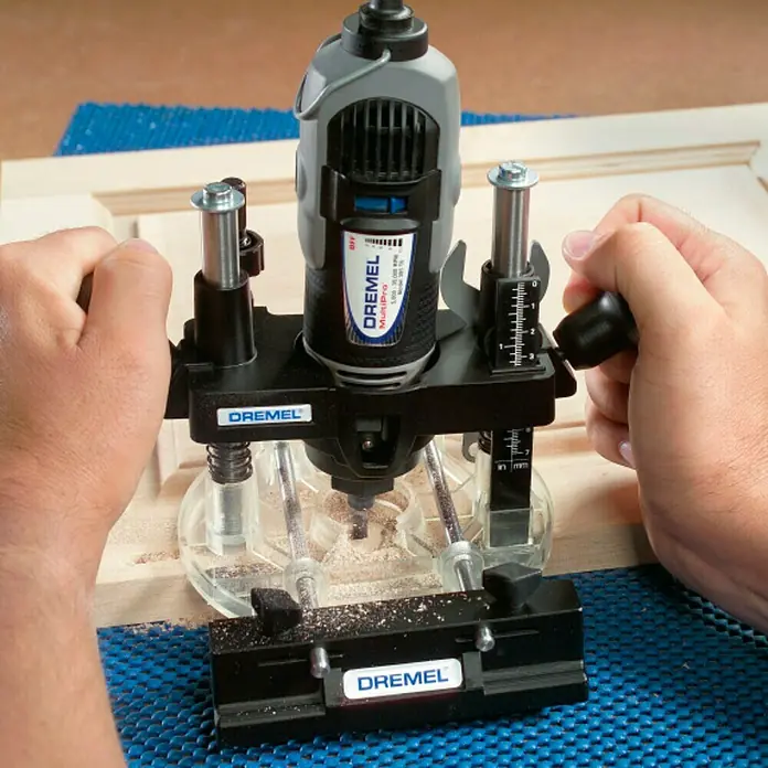 Dremel Priključak za usmjernik 335 - Namijenjeno za: Dremel višenamjenske alate - Pogled sprijeda