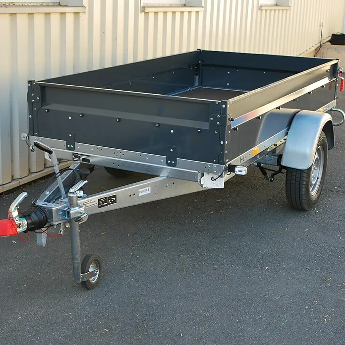 Stema Anhänger BASIC ST 1300-25-13.1 - Nutzlast: 1.040 kg, Einachser, Kasteninnenmaß: 251 x 128 x 35 cm, Gebremst - Linke Seitenansicht