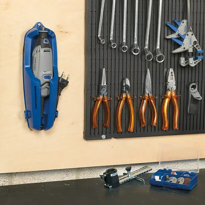 Dremel Multifunktionswerkzeug 3000-1/25 EZ - 130 W, Leerlaufdrehzahl: 10.000 U/min - 30.000 U/min, Zubehör: 25 -tlg. - Anwendungsbeispiel
