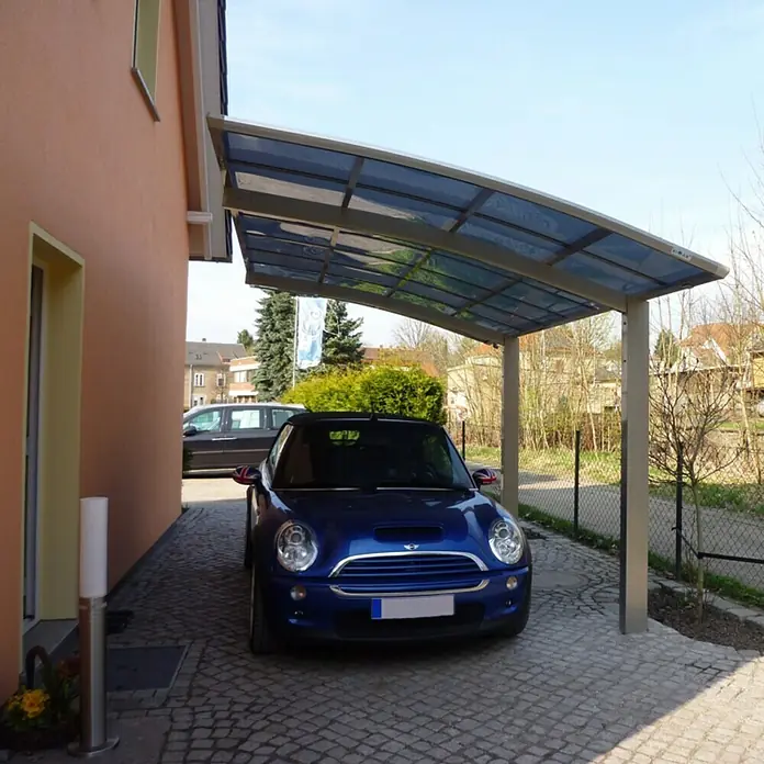 Ximax Carport Portoforte 110 - 4,9 x 2,7 m, Einfahrtshöhe: Max. 2,2 m, Edelstahloptik, Schneelast: 137 kg/m² - Stimmungsaufnahme