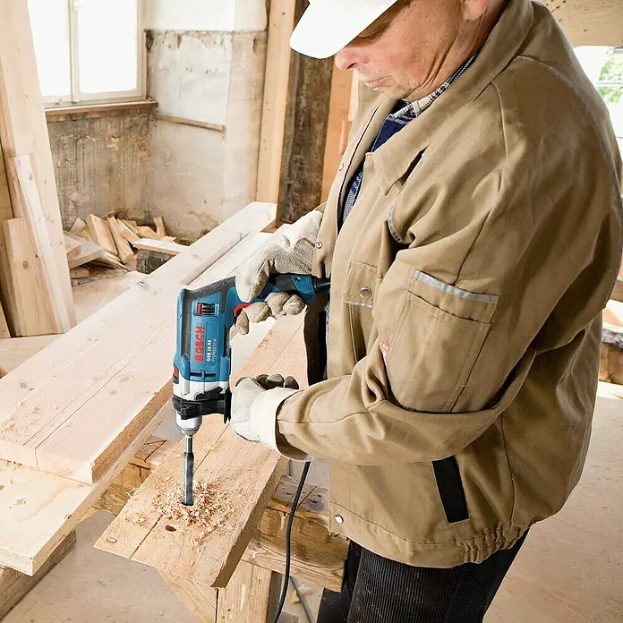 Bosch Professional Udarna bušilica GSB 16 RE - 750 W, Broj okretaja pri praznom hodu: 0 okr/min - 2.800 okr/min - Proizvod u upotrebi