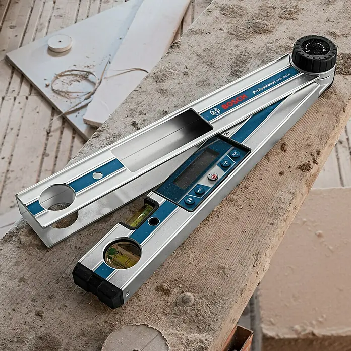Bosch Professional Digitaler Winkelmesser GAM 220 MF - Messbereich: 0 - 220°, Berechnung von doppelten Gehrungswinkeln - Anwendungsbeispiel