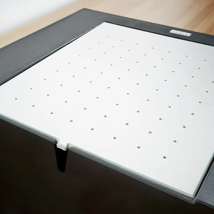 Carea Einbauspüle Eole - 98 x 50 cm, Warmluft-Trocknungsgebläse, CAREAlith®, Schwarz - Detailaufnahme