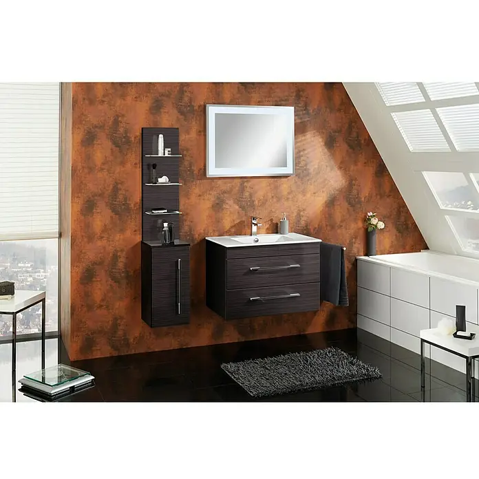Camargue Stella Seitenschrank - 30,4 x 32,5 x 151,6 cm, 3 Glasböden mit LED-Beleuchtung, Darkoak - Stimmungsaufnahme