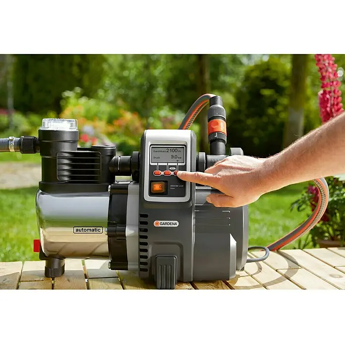 Gardena Kućna pumpa za vodu 6000/6 LCD inox - 1.300 W, Maksimalni protok: 6.000 l/h, Maksimalni tlak: 5,5 bar