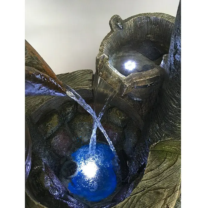 Silex Kunststeinbrunnen Meran - 75 x 70 x 150 cm - Detailaufnahme