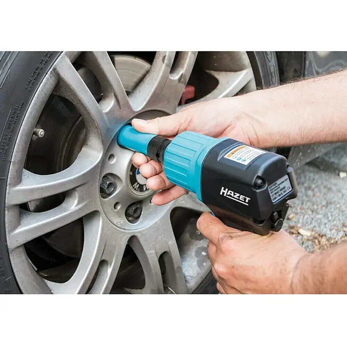Hazet Kraft-Steckschlüsseleinsatz 903SLG-17 - Schlüsselweite: 17 mm, Antriebsgröße: ½″ - Anwendungsbeispiel