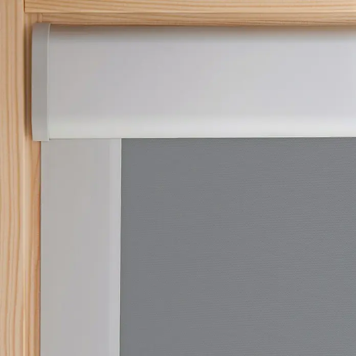 Expo Ambiente Dachfensterrollo SKY - Farbe: Grau, Manuell - Detailaufnahme