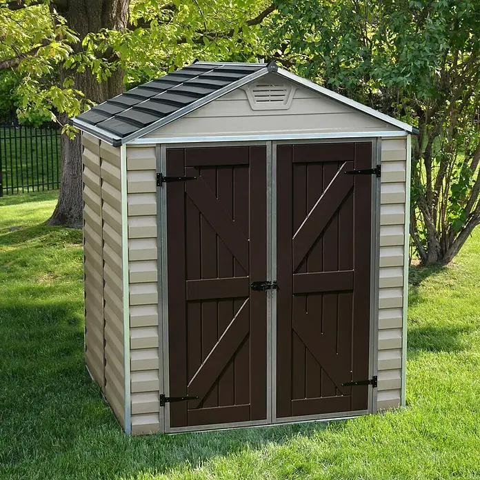 Palram – Canopia Gerätehaus Skylight 6x5 Tan - 1,54 x 1,87 m, Kunststoff, Beige/Braun - Vorderansicht
