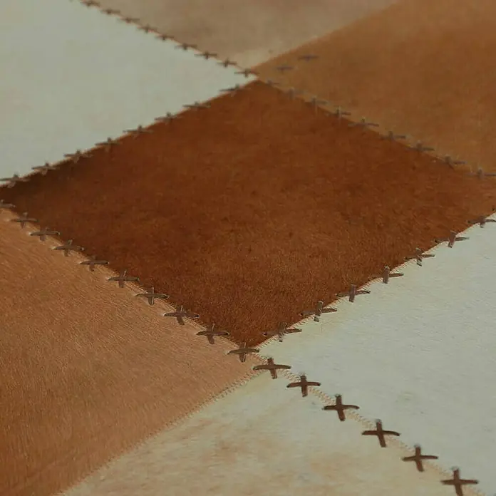 Kayoom Echtlederteppich Mystic - Braun/Multi, 230 x 160 cm, 100 % Leder mit Fell - Detailaufnahme