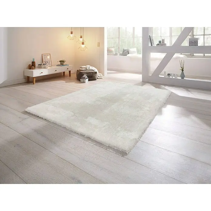 Kayoom Hochflorteppich Royal - Weiß, 150 x 80 cm, 100 % Polyester - Stimmungsaufnahme
