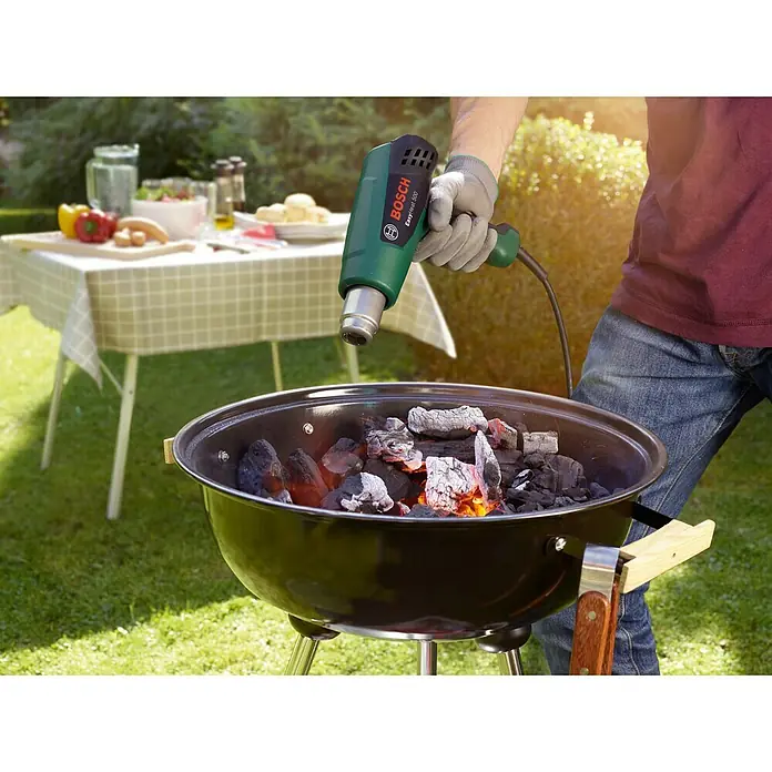 Bosch Heißluftgebläse EasyHeat 500 - 1.600 W, Temperaturbereich: 300 °C - 500 °C - Anwendungsbeispiel