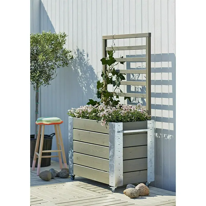 Plus Pflanzkasten Cubic - Graubraun, Silber, 87 x 50 x 155 cm, Mit Rankgitter - Stimmungsaufnahme