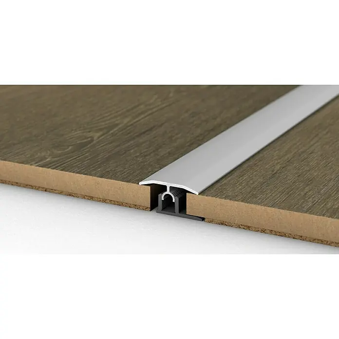 LOGOCLIC Übergangsprofil 303 - Silber, 2,7 m x 34 mm, Montageart: Stecken - Detailaufnahme
