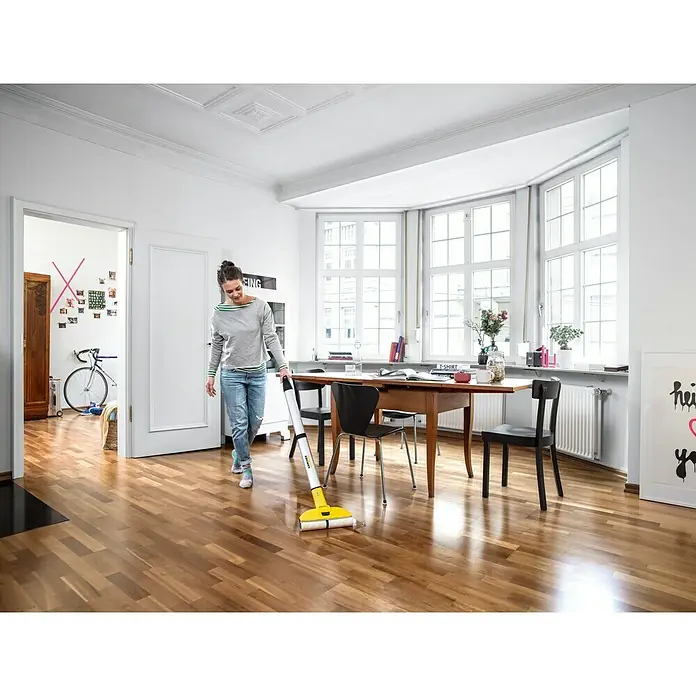 Kärcher Fregadora de suelos de batería FC 3 Cordless - Funcionamiento con batería, Rendimiento por unidad de superficie: 60 m²/carga de la batería, Anchura de trabajo: 300 mm