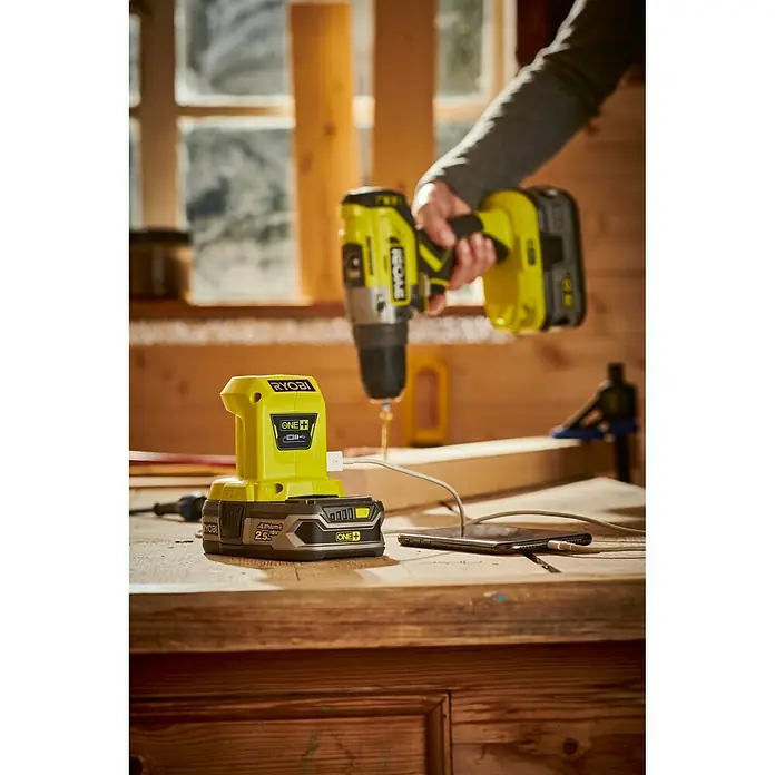 Ryobi ONE+ Adaptador USB R18USB - 18 V, Sin batería