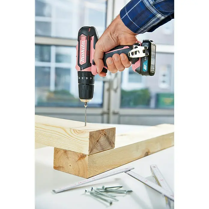 Makita Akku-Schlagbohrschrauber HP333DSAP - 12 V, 1 Akku, 2 Ah, Leerlaufdrehzahl: 0 U/min - 1.700 U/min