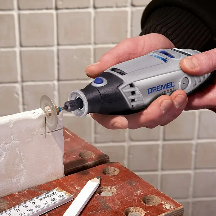 Dremel Multifunktionswerkzeug 3000-1/25 EZ - 130 W, Leerlaufdrehzahl: 10.000 U/min - 30.000 U/min, Zubehör: 25 -tlg. - Anwendungsbeispiel