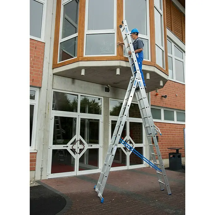 Krause Stabilo Sprossen-Mehrzweckleiter - Arbeitshöhe: 9,3 m, 3 x 12 Sprossen, Aluminium - Anwendungsbeispiel