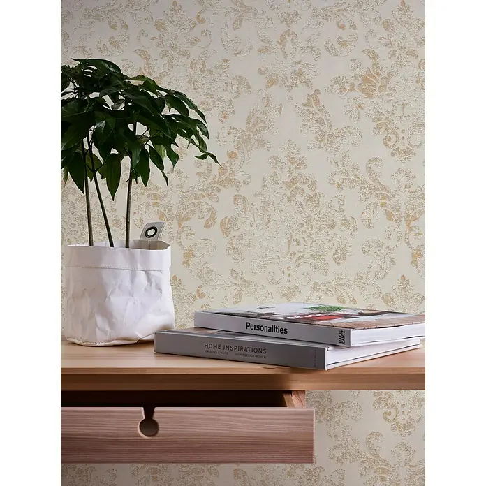AS Creation Neue Bude 2.0 ED II Vliestapete Damask - Weiß/Gold, Ornament, 10,05 x 0,53 m - Stimmungsaufnahme