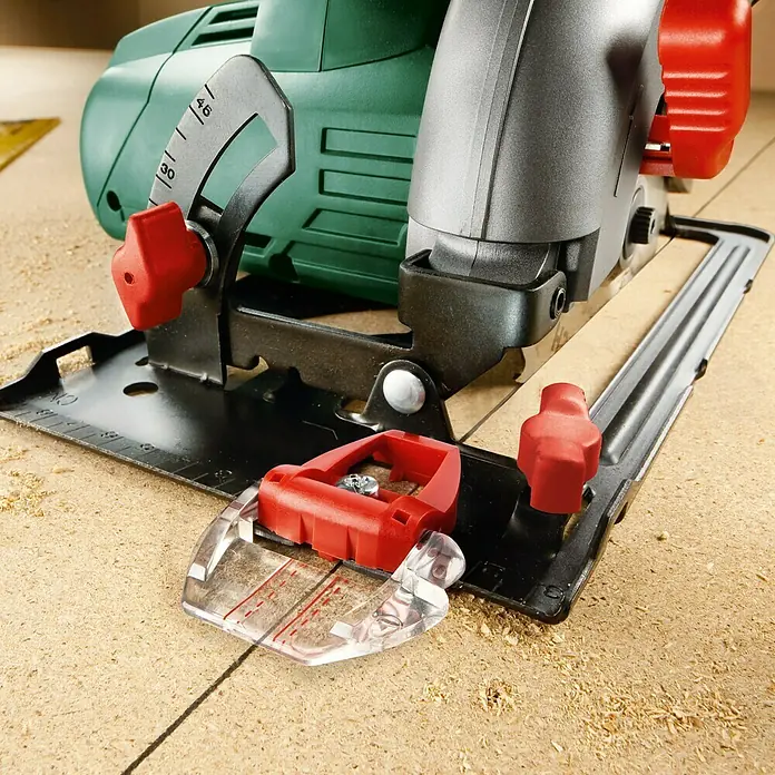 Bosch 18 V Power for All Akku-Handkreissäge PKS 18 LI - 18 V, Ohne Akku, Sägeblatt: Ø 150 mm, Leerlaufdrehzahl: 3.800 U/min - Anwendungsbeispiel