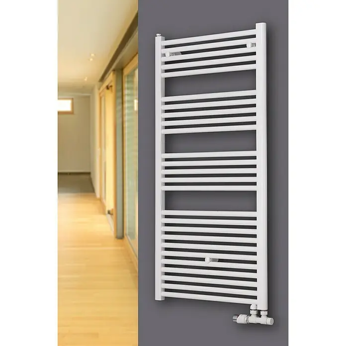 Ximax Badheizkörper Hektor MAV - 60 x 120,9 cm, 676 W, Weiß - Vorderansicht