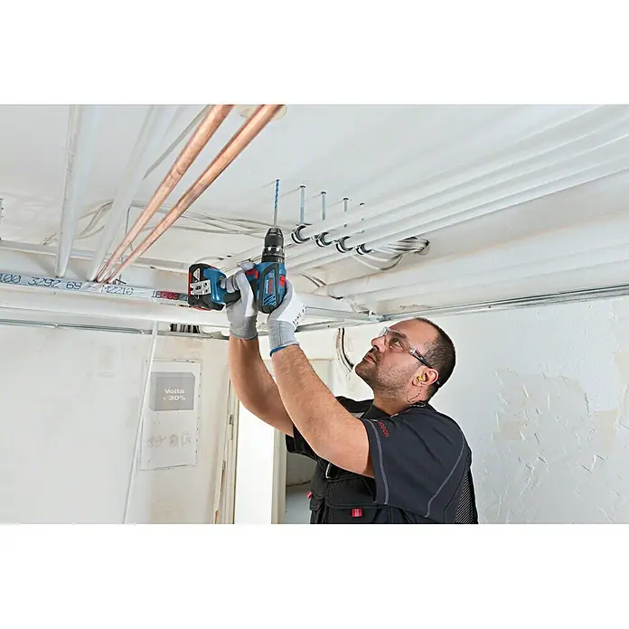 Bosch Professional Akku-Schlagbohrschrauber GSB 18V-28 L-Boxx - 18 V, Ohne Akku, Leerlaufdrehzahl: 0 U/min - 1.900 U/min - Anwendungsbeispiel