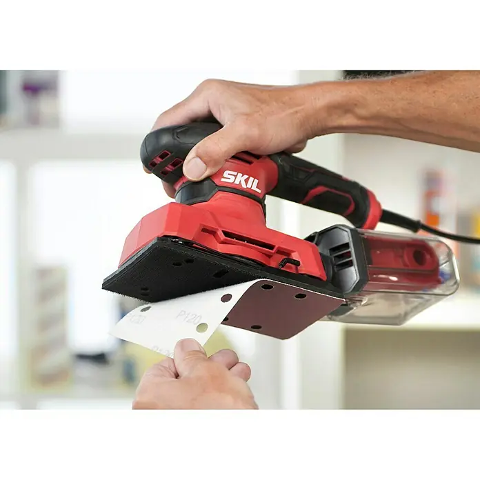 Skil Schwingschleifer 7362 AA - 280 W, Schwingzahl: 14.000 U/min - 26.000 U/min, Schleiffläche: 92 x 185 mm - Anwendungsbeispiel