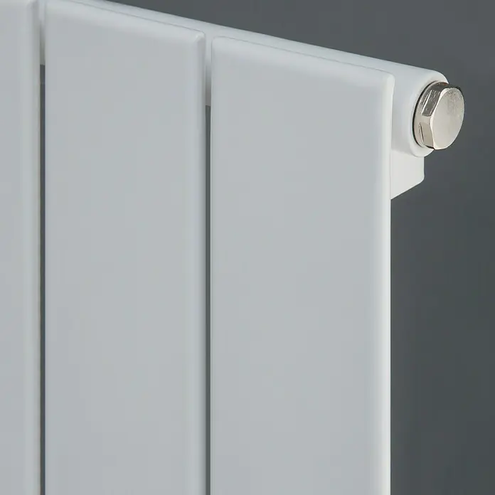 Ximax Raumheizkörper P1 - 37 x 180 cm, Anschlüsse: Beidseitig oben und unten, 715 W, Weiß - Detailaufnahme