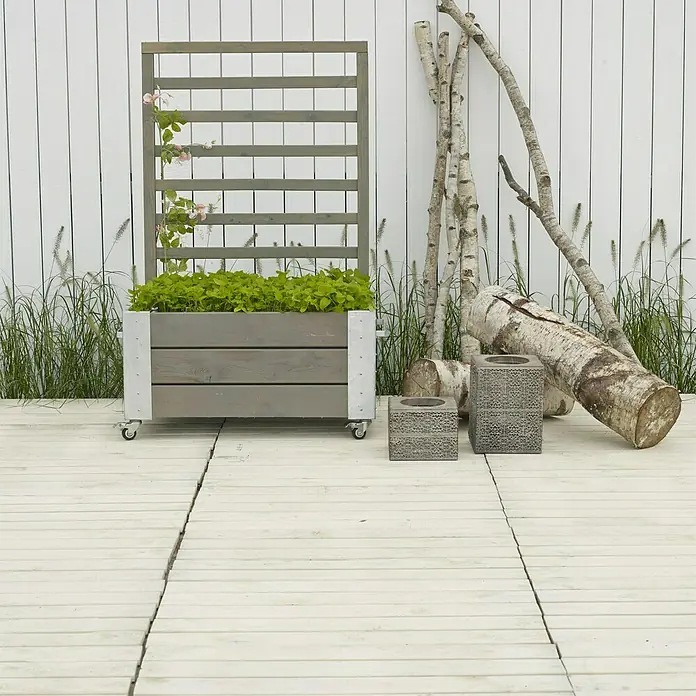 Plus Pflanzkasten Cubic - Graubraun, 87 x 50 x 130 cm, Mit Rankgitter - Stimmungsaufnahme
