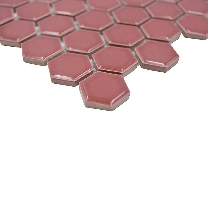 Mosaikfliese Hexagon Uni HX 240 - 26 x 30 cm, Bordeaux, Glänzend - Detailaufnahme