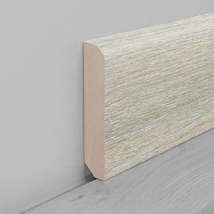 Zócalo Roble Main - 2,6 m x 16 mm x 80 mm