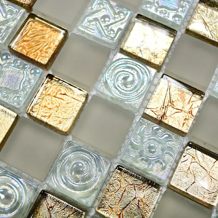 Mosaikfliese Quadrat Crystal Mix XCM 8LU80 - 29,8 x 29,8 cm, Champagner, Glänzend - Detailaufnahme