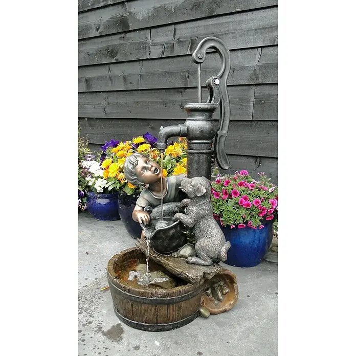 Ubbink AcquaArte Standbrunnen Regina - 38 x 40,5 x 77 cm - Stimmungsaufnahme