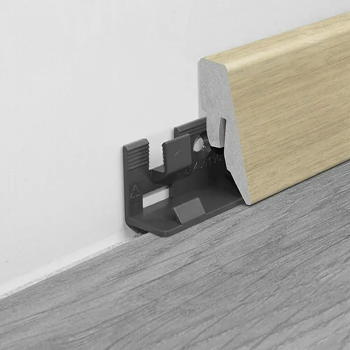 LOGOCLIC Podna kutna lajsna K40 C hrast Mira - 2,6 m x 19 mm x 40 mm, Ravni oblik - Detaljan prikaz