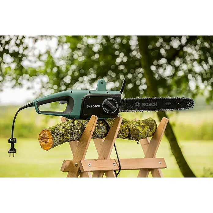 Bosch Elektrische kettingzaag Universalchain 40 - 1.800 W, Lengte zaagblad: 40 cm - Zijaanzicht links