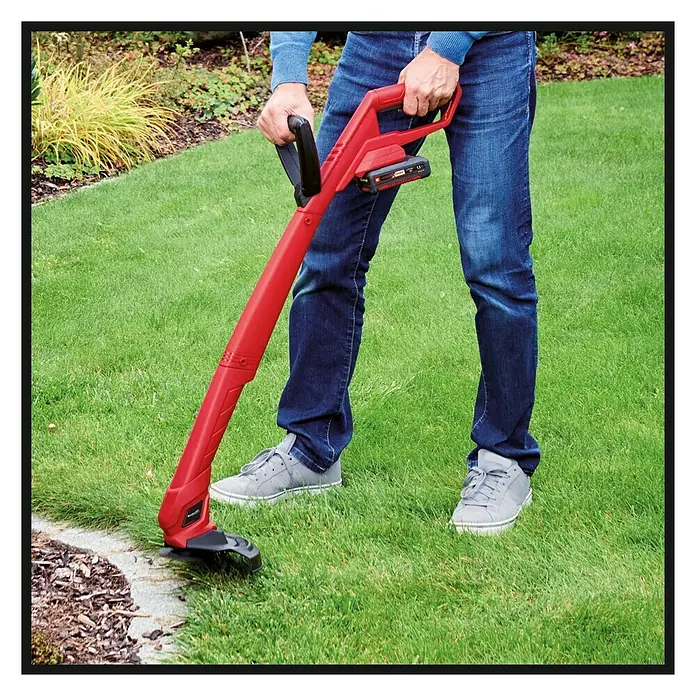 Einhell Power X-Change Akku-Rasentrimmer GC-CT 18/24 Li P - 18 V, Li-Ionen, 1 Akku, Schnittbreite: 24 cm - Anwendungsbeispiel