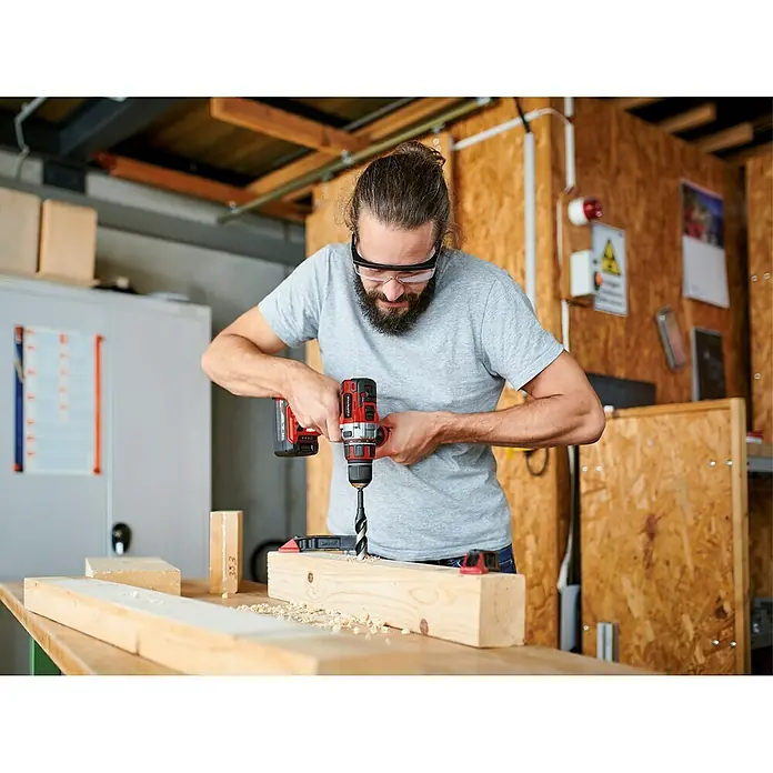 Bosch Akku-Bohrschrauber TE-CD 18 Li Brushless-Solo - 18 V, Leerlaufdrehzahl: 0 U/min - 1.800 U/min - Anwendungsbeispiel
