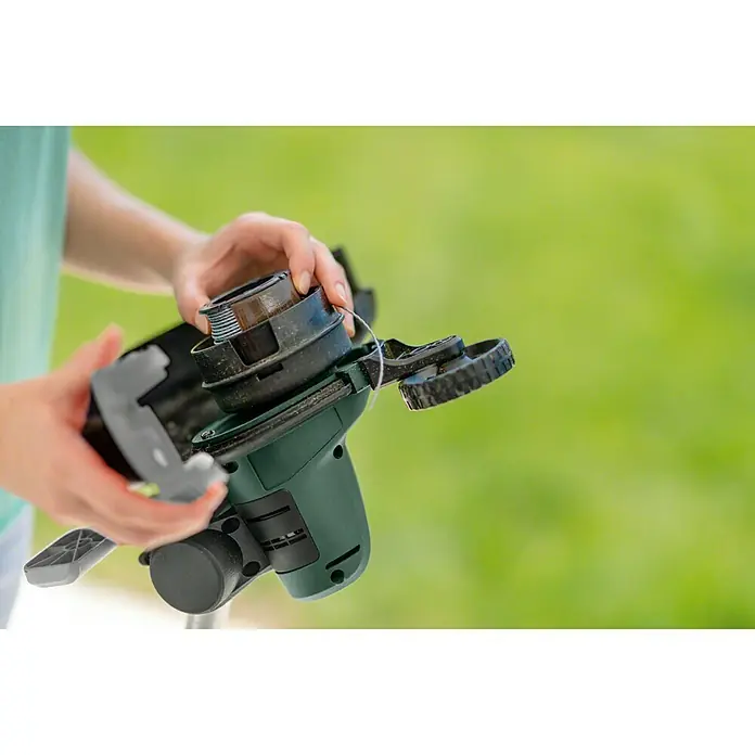 Bosch Zamjenska glava s niti - Duljina niti: 6 m, Debljina niti: 1,6 mm, Namijenjeno za: Bosch trimer za travu UniversalGrassCut 18, Bosch trimer za travu UniversalGrassCut 18-26, Bosch trimer za travu UniversalGrassCut 18-260 - Detaljan prikaz