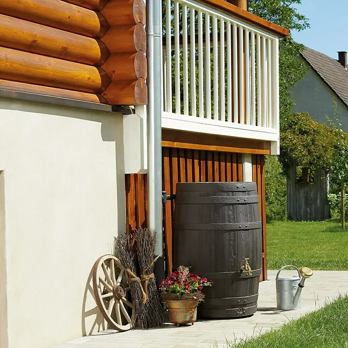 Garantia Classic Line Regenspeicher Barrica - Dunkelbraun, 260 l - Stimmungsaufnahme