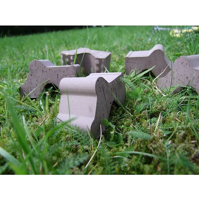 Terrakottafuß Set - Höhe: 4,2 cm, Naturmaterialien, Basalt, 3 Stk. - Stimmungsaufnahme