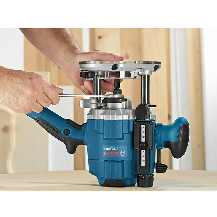 Bosch Professional Oberfräse GOF 1250 CE - 1.250 W, 60 mm