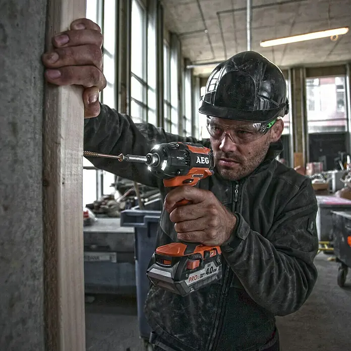 AEG Powertools Akku-Schlagschrauber BSS 18 OP-0 - 18 V, Li-Ionen, Ohne Akku, Max. Drehmoment: 65 Nm, Leerlaufdrehzahl: 0 U/min - 2.400 U/min - Vorderansicht