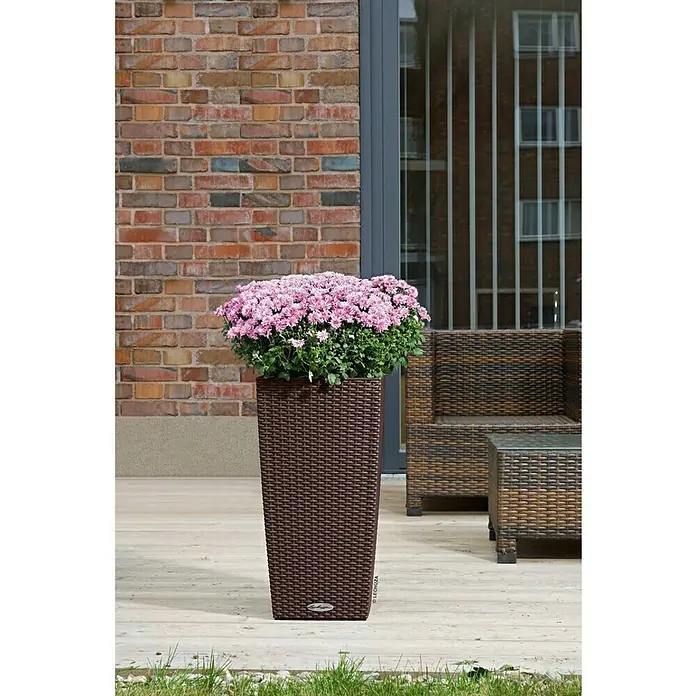 Lechuza Cottage Pflanzsäule eckig Cubico - Außenmaß (L x B x H): 30 x 30 x 56 cm, Kunststoff, Mokka - Stimmungsaufnahme