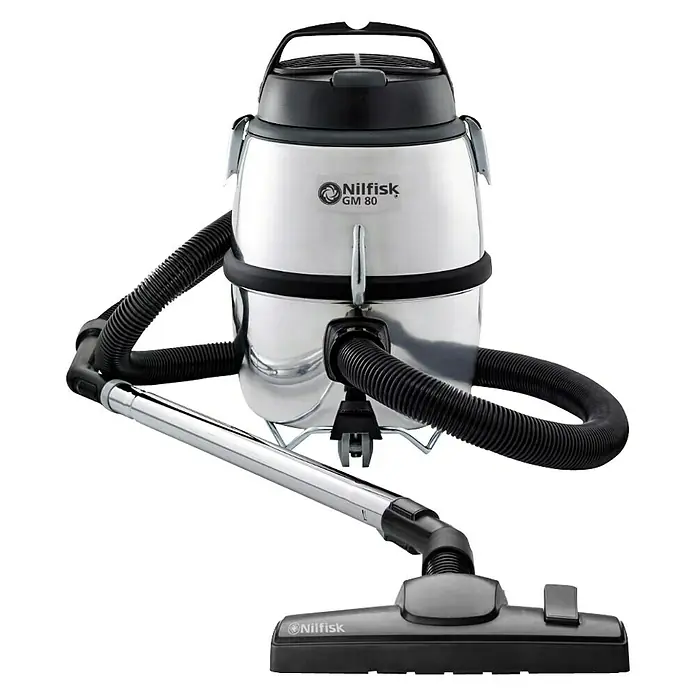 Nilfisk Staubsauger GM80 C - 900 W, Behältervolumen: 6,25 l - Vorderansicht