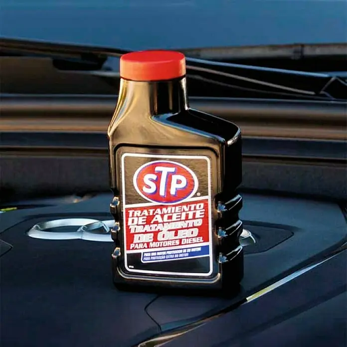 STP Aditivo para diésel y aceite - 300 ml