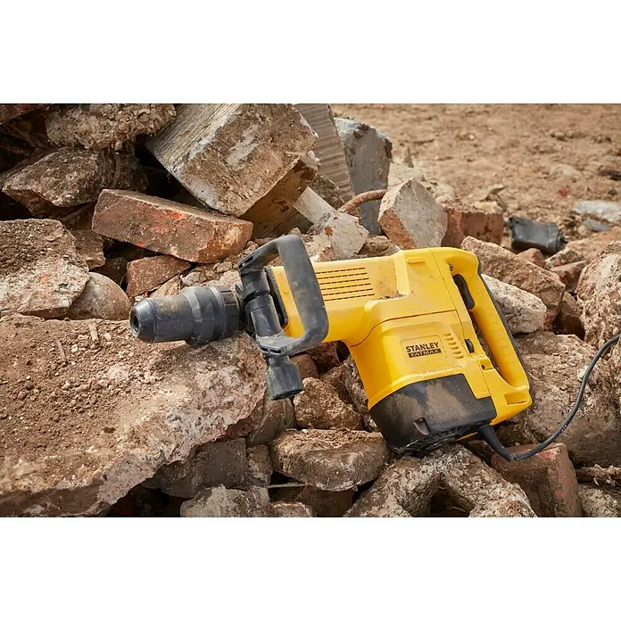 Stanley FatMax Martillo demoledor SFMEH230K-QS - 1.600 W, Energía de percusión: 15 J, Número de impactos: 900 /min - 1.890 /min
