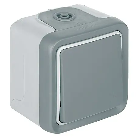 Legrand  Conmutador para estancias con humedad para plexo
