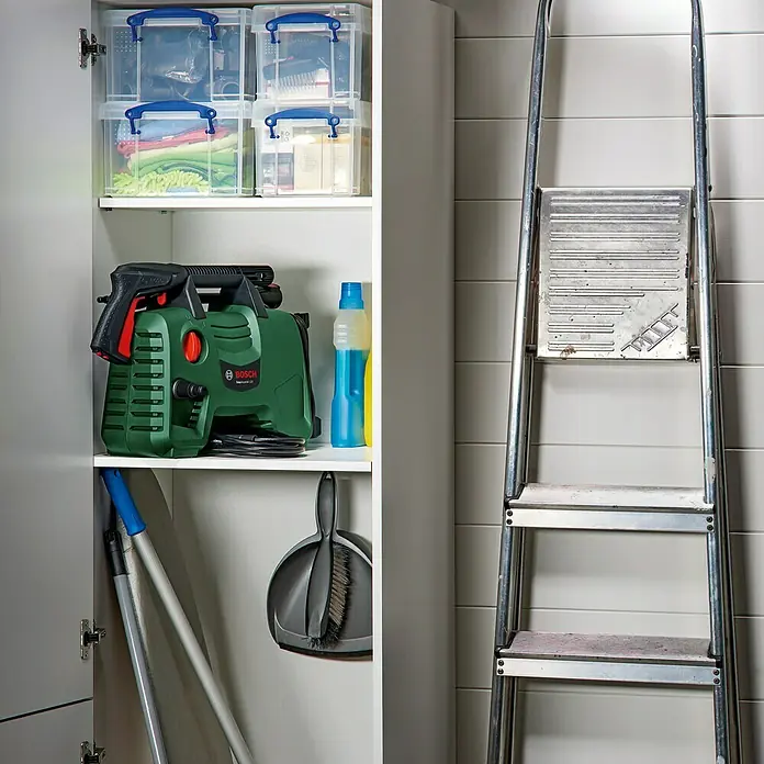 Bosch Hochdruckreiniger EasyAquatak 120 - 1.500 W, Max. Druck: 120 bar, Fördermenge: Max. 350 l/h - Stimmungsaufnahme